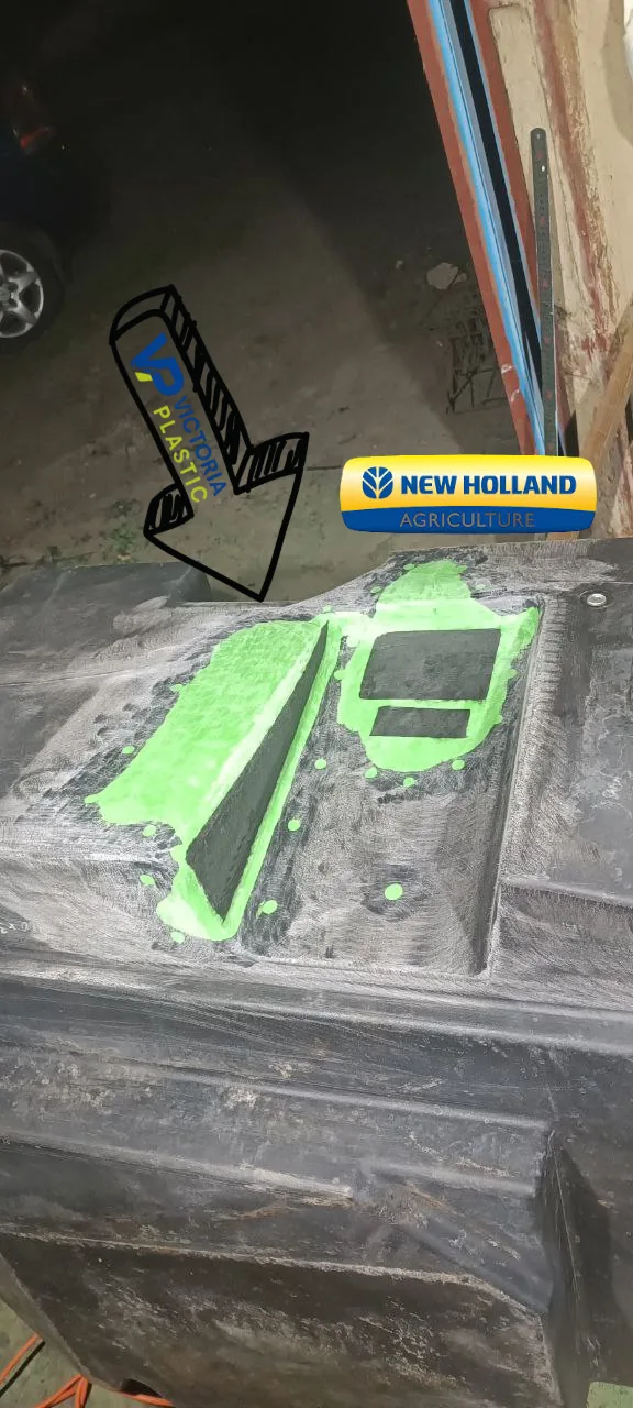 Schweißnaht des wiederhergestellten Kraftstofftanks New Holland — Endergebnis